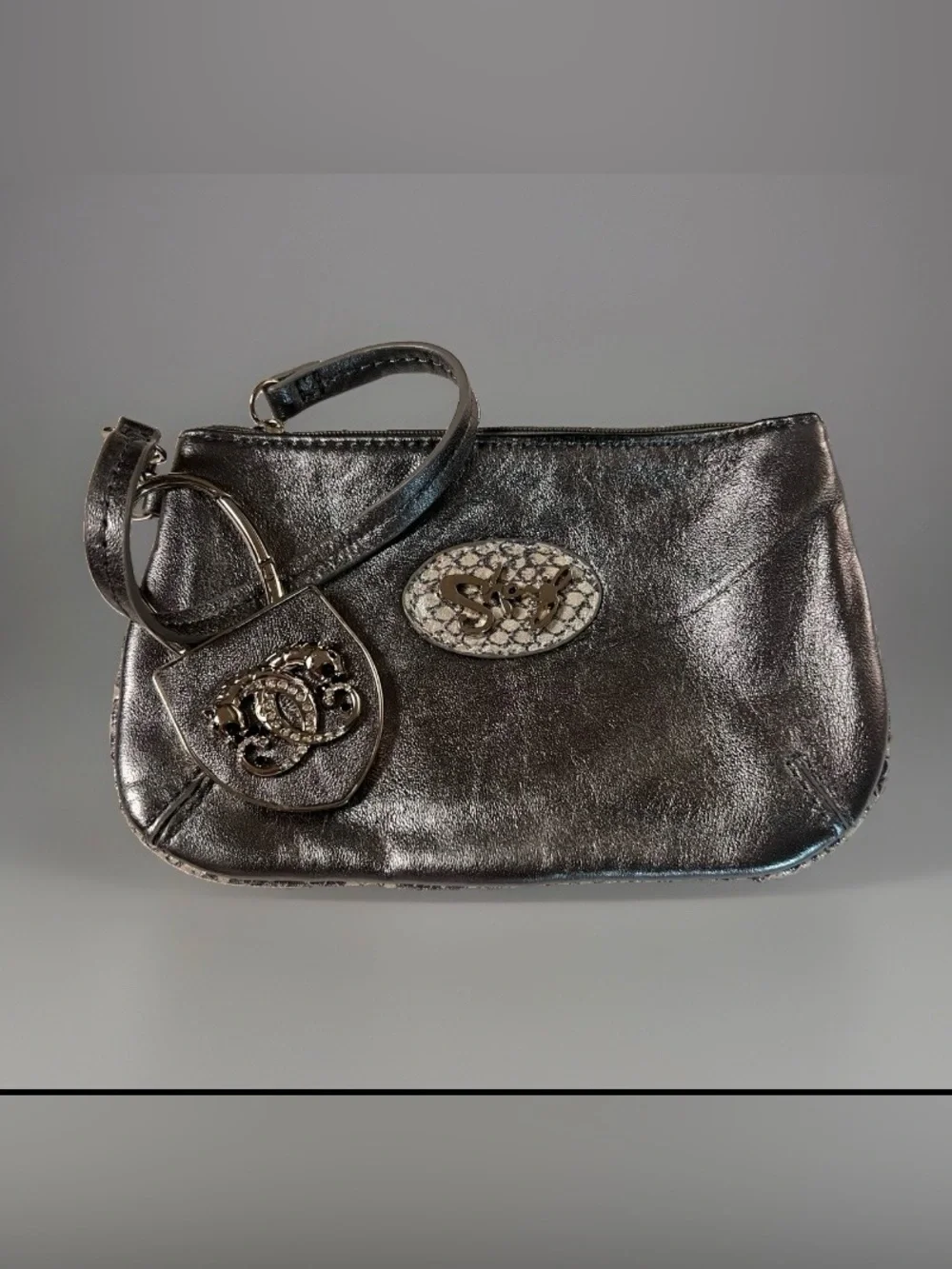 Sharif Genuine Leather Wristlet w/ Panther King Ring Metallic Silver Used Once